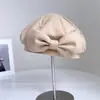 Boina Vintage con Lazo de Pedrería para Mujer, Nuevo Estilo Británico Otoño/Invierno Versátil Gorro de Pintor, Cálido y Resistente al Frío Sombrero de Calabaza