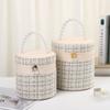 Bolsa de cosméticos estilo Chanel de estilo coreano, bolsa de armazenamento cilíndrica de grande capacidade, portátil para viagem, bolsa de cosméticos portátil avançada com pérolas