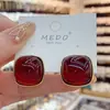 Brincos Geométricos Quadrados Retrô Franceses Vermelho Escuro Fivela de Orelha Senso Avançado Atmosférico Celebrante da Internet Prata Brincos de Pino Brincos para o Dia a Dia