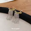 Brincos de Franja Plissados em Forma de C Agulha de Prata Retrô Francês Elegante Nicho Versátil Luxo Acessível Brincos de Alta Qualidade para Mulheres