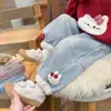 Pantalones vaqueros forrados de forro polar para niña Invierno 2026 Estilo Nuevo Niña Bebé Elegantes Engrosados Lana de Alpaca Pantalones de Invierno para Niños