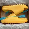 Pantuflas YEEZY de coco para parejas, aptas para uso exterior e interior, de suela gruesa, antideslizantes, resistentes al desgaste, cómodas para caminar, sandalias para hombre