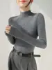 Suéter básico de punto de lana sin costuras con diseño de onda de hilo Yangtze de alta gama para mujer, otoño e invierno, cuello semi-alto, manga larga