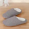 Novas pantufas de algodão de inverno sem som de piso, listras coloridas, para interior, casais, casa, piso de madeira, pantufas quentes