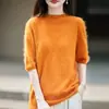 Suéter de Tricô Novo Outono/Inverno 2026 em Lã Cashmere com Gola Alta Rolê e Mangas Três Quartos, Suéter Feminino Liso em Lã Escovada