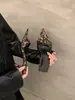 Sandalias de punta fina estilo francés para mujer, nuevo modelo de verano 2025, sandalias de tacón alto con estampado de leopardo para combinar con faldas