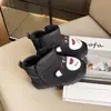 Botas de Neve Grandes de Algodão Urso Morango para Meninas Quentes 2026 Inverno Novo Quente Solado Grosso Com Pelúcia Botas Curtas Sapatos de Algodão Antiderrapantes
