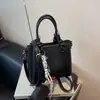 2026 Bolsa Transversal de Ombro Único Casual da Moda com Textura Simples, Bolsa Saco Feminina, Nova Bolsa Estilosa da Moda da Primavera