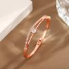 Pulseira Transfronteiriça Pulseira de Pérolas Luxo Leve Alto Nível Conjunto de Joias Transfronteiriças Amazon Aço Inoxidável Pulseira Aberta