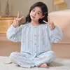 Los pijamas populares de este año para niñas son de algodón nube para primavera y otoño, de manga larga, dos piezas, para casa, para niñas pequeñas.