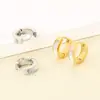 Moda Minimalista Estilo Coreano y Japonés Pendientes Planos de Acero de Titanio con Superficie Lisa e Incrustación de Concha para Mujer Pendientes Elegantes de Acero Inoxidable de Moda Venta al por Mayor