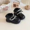 Sapatos de couro preto retrô estilo coreano para meninas, novos sapatos sociais Lolita infantis de primavera e outono, com laço, sapatos de princesa para bebê