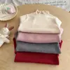 Suéter Rojo para Niños Yiyowei Otoño e Invierno Nuevo Estilo Niños Pequeños y Medianos Tejido de Cuello Medio Alto Adorno de Volantes Capa Interior Capa Base Moderno