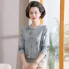 Blusas de outono modelo 2026 para mães, blusas de estilo chinês tradicional para mulheres de meia-idade e idosas, blusas estilosas de primavera e outono, novas camisetas de manga comprida estilo chinês para mulheres
