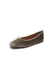 Novos Sapatos Femininos Vintage Outono/Inverno 2026 Bico Fino Laço Macio Couro Elegante Versátil Emagrecedor Para o Trabalho Mocassins