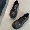 Mocassins de Couro Macio Aumentadores de Altura Outono/Inverno 2025, Sapatos Individuais Versáteis na Moda, Mocassins de Bico Redondo com Corte Profundo Estilo Britânico
