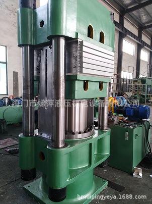 最新500吨平板硫化机