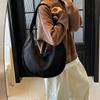 Bolsa de Ombro Casual de Grande Capacidade Transfronteiriça Moda 2025 Nova Bolsa Transversal Versátil Bolsa Dumpling Personalizada Comércio Exterior para o Dia a Dia