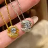 Moderna Cadena de Colgante Flotante de Zirconio Cepillado Incrustado de Lujo Ligero con Diseño de Nicho y Sensación de Alta Gama Planeta Flotante para Mujer