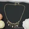26 Modelo Nuevo Más Vendido Collar Chanel de Múltiples Accesorios con Doble C Incrustado de Diamantes y Perlas con un Toque de Lujo, Lujo Ligero, de Marca, Auténtico, Fotos Reales