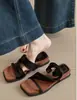 Primer Encuentro con las Sandalias de Cuña Dos Vías Block de Color Off-White para Mujer, Adecuadas para Usar en Verano con Faldas, Sandalias sin Cierre de Punta Cuadrada