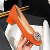 Fivela de strass francês decotado couro salto alto sapatos de camada única sapatos de casamento vermelhos femininos sapatos cheongsam couro genuíno viajante estilo Hong Kong sapatos de dedo do pé quadrado