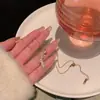 Nova Corrente de Titânio com Laço Totalmente Cravejado de Diamante para Mulheres, Tendência e Versátil, Elegante Corrente de Clavícula com Pérola