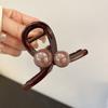 Pin de Perla Marrón Retro Pin de Tiburón Grande Pinza de Pelo de Gama Alta para Mujeres con Cabello en la Parte Posterior de la Cabeza y Múltiples Pinzas para Accesorios del Cabello