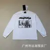 Camiseta de manga larga de alta calidad con estampado vintage distressed de letras y retrato ERD, corte ajustado, para la generación joven adinerada