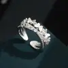 Anillo de Apertura Mariposa de Doble Capa Cepillada Lujo Ligero Aleación de Cobre Borde con Perlas Incrustaciones de Circonita Exquisito Hace que las Manos se Vean Delgadas Anillo Ajustable