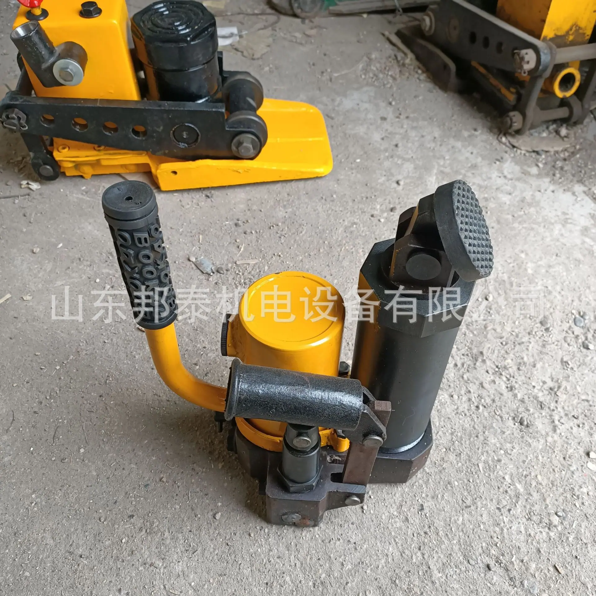 液压方枕器 (3)