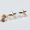 Lanhao Insignia Broche de Caballero Águila Voladora Lobo Estrella de Cinco Puntas Retro Pin Sencillo Accesorios Unisex Mayoreo