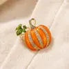Broche Europeu Mais Vendido para Halloween com Strass Anti-Exposição Charme Estiloso Liga Fresca Esmalte Gotejante Abóbora Broche para Cardigã