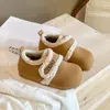 Sapatos Infantis Birkenstock 2025 Inverno Novo Estilo Sapatos Grossos de Algodão com Forro de Fleece para Meninos Sapatos Peludos Quentes de Duplo Algodão para Meninas