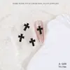 Arte de Unha Cruzada de Novo Produto Transfronteiriço Joia de Liga de Metal Estilo Punk Retrô Diamante Tridimensional Unha com Diamante Venda por Atacado