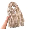 Lenço Cachecol Quente Xadrez Imitação de Cashmere Literário e Fresco Unissex Moda Outono e Inverno Lenço Versátil com Franjas
