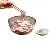 El condimento para pasta de carne hace la carne más tierna que el tofu, con una textura fina. Hace que la carne marinada sea tierna y suave, con un sabor refrescante y con cuerpo.. Los ingredientes están secos