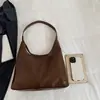 2025 Nuevo Bolso de Hombro de Moda Bolso Grande Simple para Mujer Gran Capacidad Versátil Bolso Tote para Viajes Diarios Bolso de Axila
