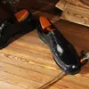 Zapatos de cuero para dedo gordo del pie para hombre al por mayor piel de vaca de primera capa zapatos de papá holgados LAZADA zapatos de cuero casuales Zapatos de hombre de negocios Zapatos para hombre