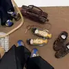 Tênis de treinamento baixos de couro macio estilo alemão para mulheres, nova coleção outono 2026, tênis casuais versáteis retrô, sapatos com cadarço em blocos de cor