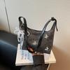 Bolsa de Axila Simples e Estilosa para Mulheres, Nova Moda Coreana 2026 Borboleta Nicho Bolsa de Ombro de Alta Qualidade Tendência