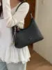 Bolsa de Axila Feminina 2026 Nova Tendência Verão High-End Vintage Versátil Bolsa de Ombro para Trabalho e Deslocamento Bolsa Transversal