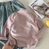 Otoño 2026 Nuevo Estilo Coreano Camiseta Base Multicolor de un Solo Hombro para Niños y Niñas, Elástica, Amigable con la Piel, Top de Color Sólido