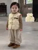 Chaleco de plumón 3D de estrellas para bebé niño, nuevo estilo otoño e invierno, chaqueta de plumón linda y moderna con bordado de letras para niños pequeños