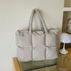 Bolsa de Hombro Acolchada de Diamantes de Nailon Primavera 2026 Bolso de Mano Estilo Callejero para Mujer Gran Capacidad Bolsillo Oculto con Cremallera