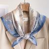 Pañuelo Cuadrado Pequeño Versátil de Moda Margarita Azul para Mujer, Pañuelo de Seda Sintética, Regalo para Mamá, Calentador de Cuello para Primavera y Verano