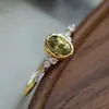 Anel Cao Shi Celebridade de Alto Padrão, Exquisito e Elegante para Mulheres, Anel de Zircônia com Design Geométrico, Estilo Palaciano, Estilo para Uso Diário