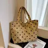 Comércio exterior transfronteiriço, bolsa de ombro de bolinhas nova, moderna e estilosa, grande capacidade, fofa, adequada para meninas jovens, bolsa de ombro, bolsa de mão