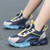 Zapatos Infantiles 2026 Primavera y Otoño Estilo Nuevo Superficie de Cuero Impermeables Zapatos Casuales de Botón Giratorio para Niños Zapatos Deportivos para Niños Medianos y Grandes