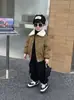 Ropa de Otoño e Invierno para Niños Chaqueta de Cuero con Relieve de Osito Estilo Coreano Chaqueta Moderna y Fresca con Forro Polar para Niños Pequeños y Niños Pequeños Chaqueta de Motociclista Ropa Exterior